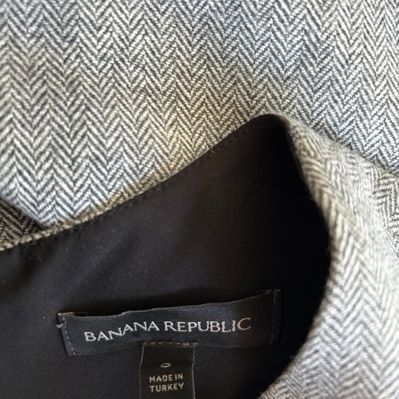 Banana Republic | Women's Pleat Neck Flannel Dress - Picture 13 of 15